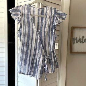 Old Navy striped linen top, size: medium, never worn, still with tags